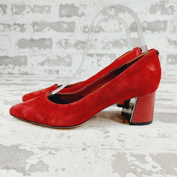 New Donald J Pliner Suzette Red Suede Pointed Toe Pump M424 - Picture 1 of 14